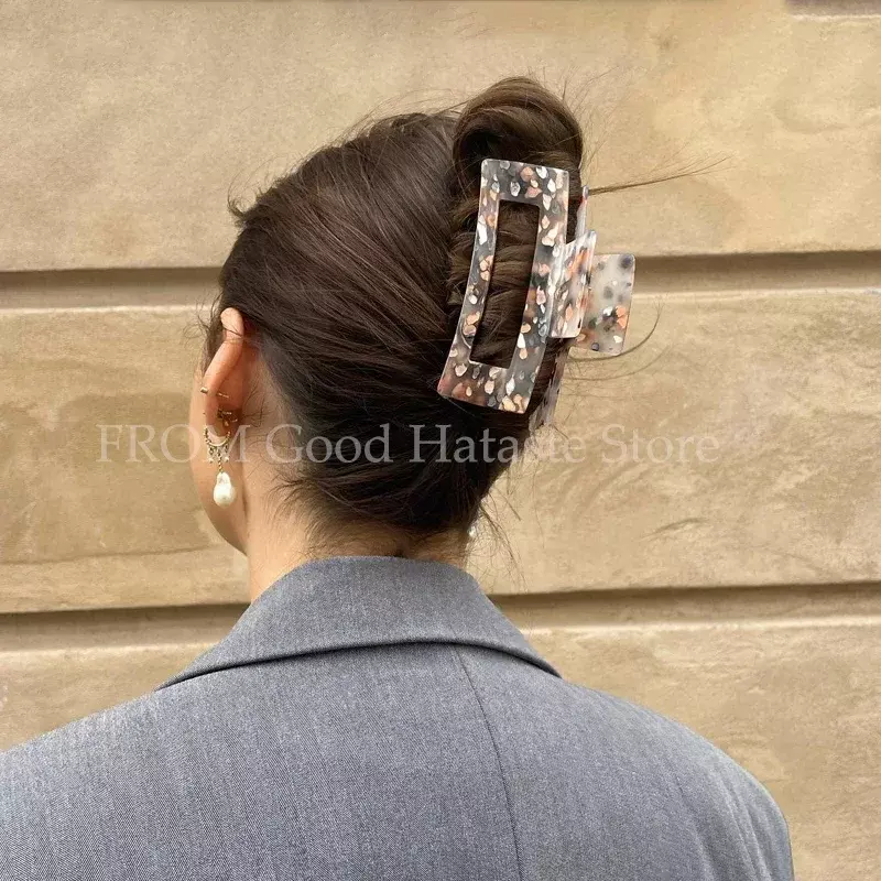Korean Style Women Hair Claws Elegant Acrylic Hairpin Leopard Print Hair Clips Large Geometry Headwear for Girl Hair Accessories