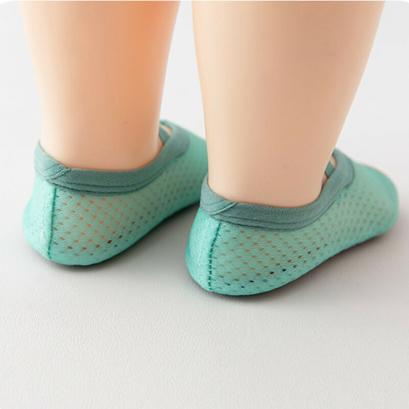 Zapatos de calcetín de Interior para niños y niñas, calcetines con estampado de animales de dibujos animados, de malla transpirable, antideslizantes