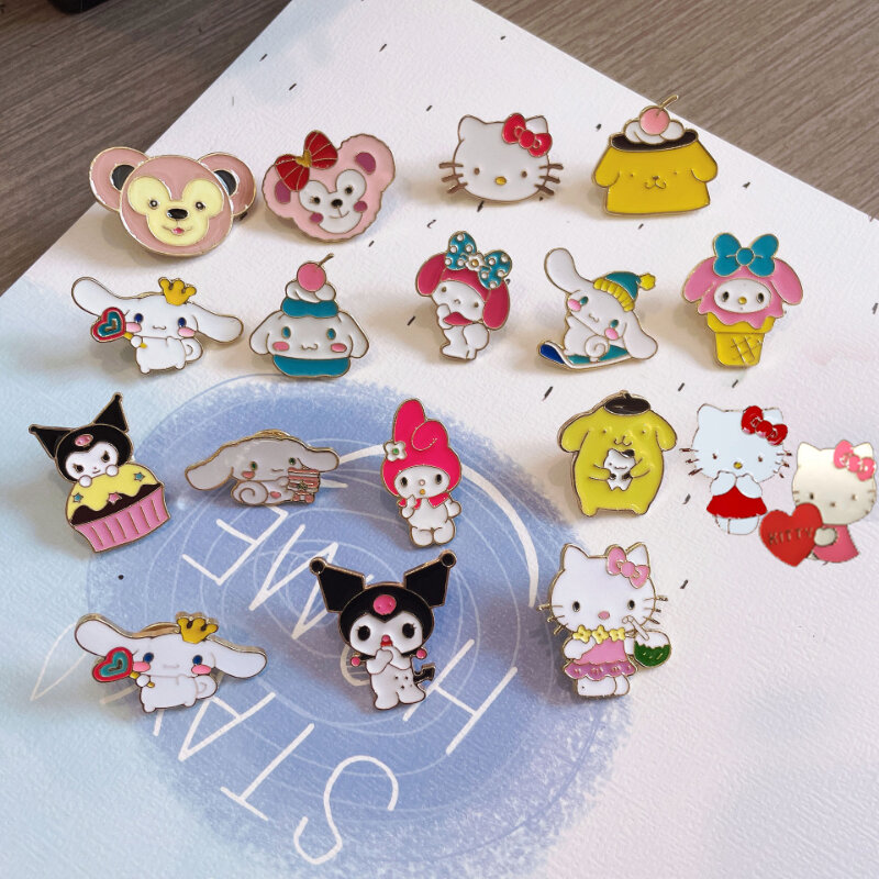 Sanrio alfileres de solapa de Anime, accesorios de Hello Kitty, Cinnamon My Melody, broches de mochila, Collar, chaqueta vaquera, joyería de moda