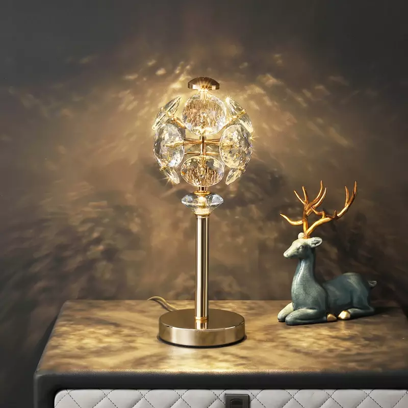 Modern Crystal Glass Table Lamps New Metal Bedroom Bedside Night Lamp Nordic Retro Living Room Hotels Decorative Desk Lights