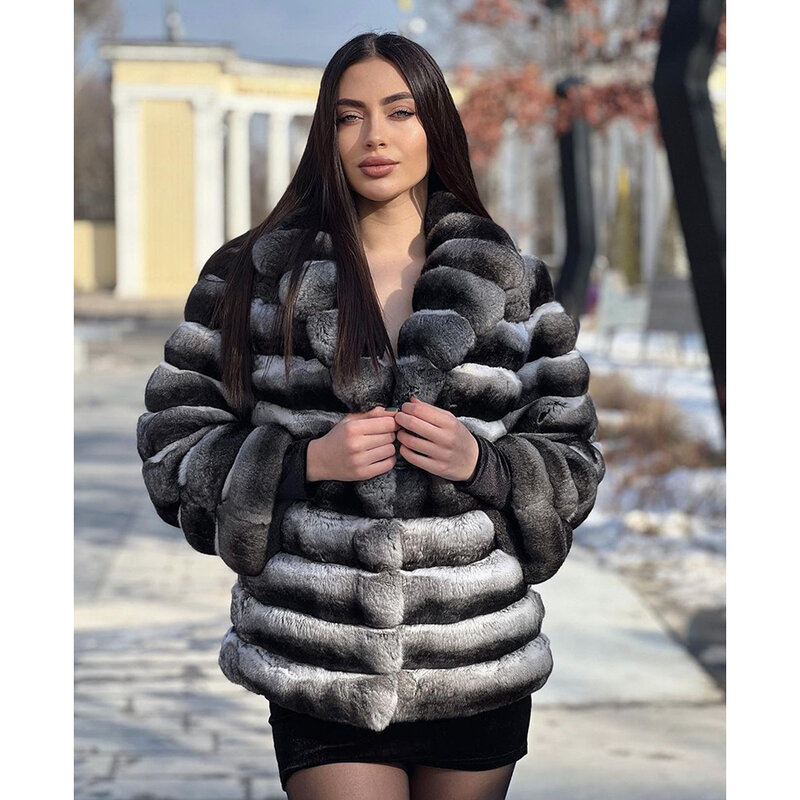 Женское короткое пальто из натурального меха шиншиллы с лацканами