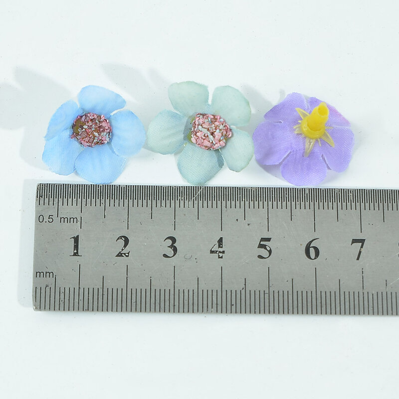 50/100Pcs 2.5cm Mini Silk Artificial Daisy Flower Heads For Crown Wedding Garland Home Decor Handmade DIY Scrapbooking Craft