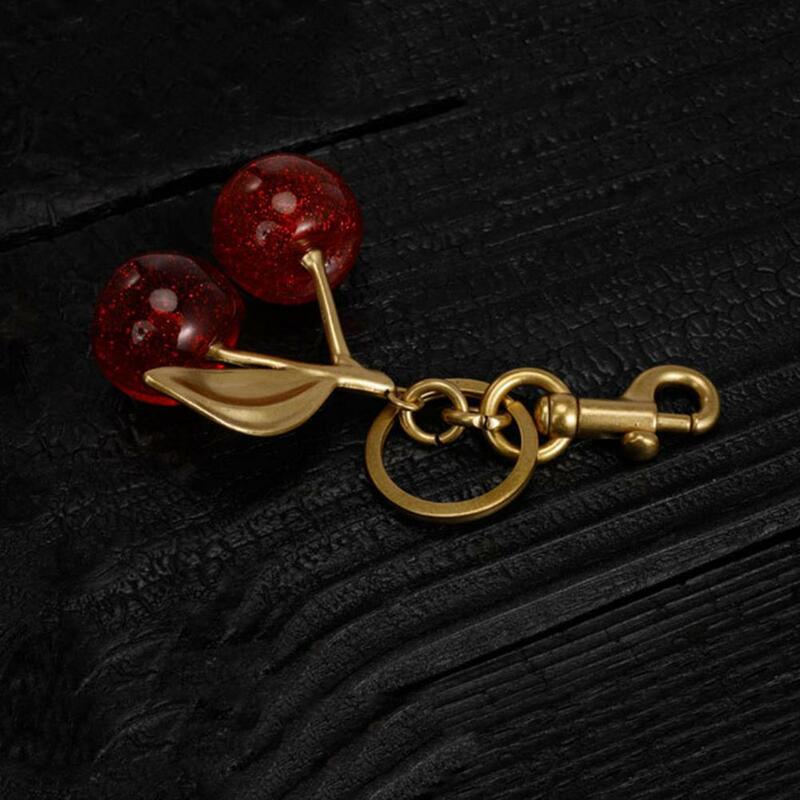 Cherry Charm Pendant Cherry Pendant Shoulder Bag Decoration Fruit Leaf Shape Keychain Exquisite Keyring Holder Glittery Resin