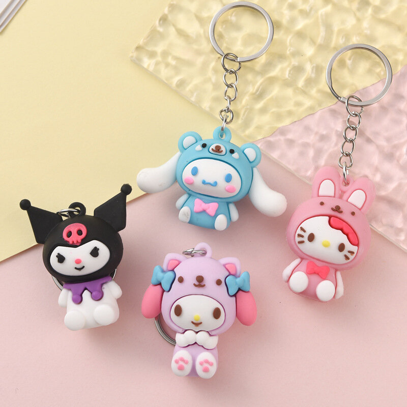พวงกุญแจอะนิเมะ SANRIO Kuromi Cinnamoroll Hello Kitty Key Key จี้พวงกุญแจรถเมโลดี้กระเป๋าการ์ตูนอุปกรณ์ของขวัญ