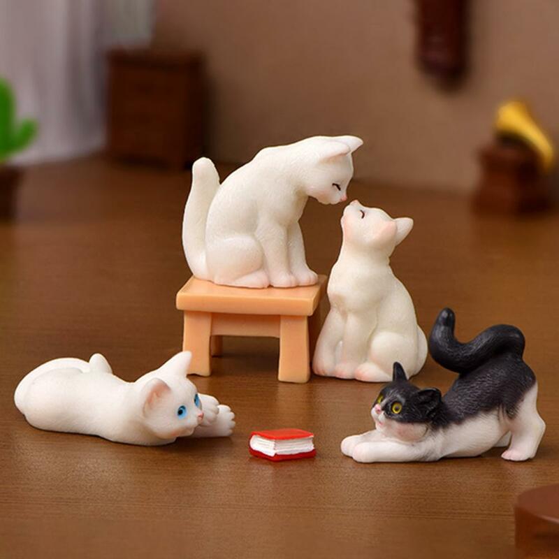 Family Cat Ornament Mini Cat Crafts Miniatures Fairy Garden Kitten Figurines Micro Landscape Cat Decorative Statue Cake Topper