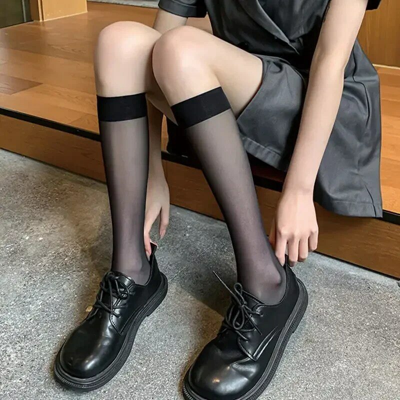 ถุงเท้าผ้าไหมโลลิต้า1/2คู่ถุงเท้าถุงเท้าระดับเข่าหลอด JK KAOS Kaki anak perempuan สีขาวสีดำมองเห็นผ่านถุงน่องยาวโลลิต้าไนลอน