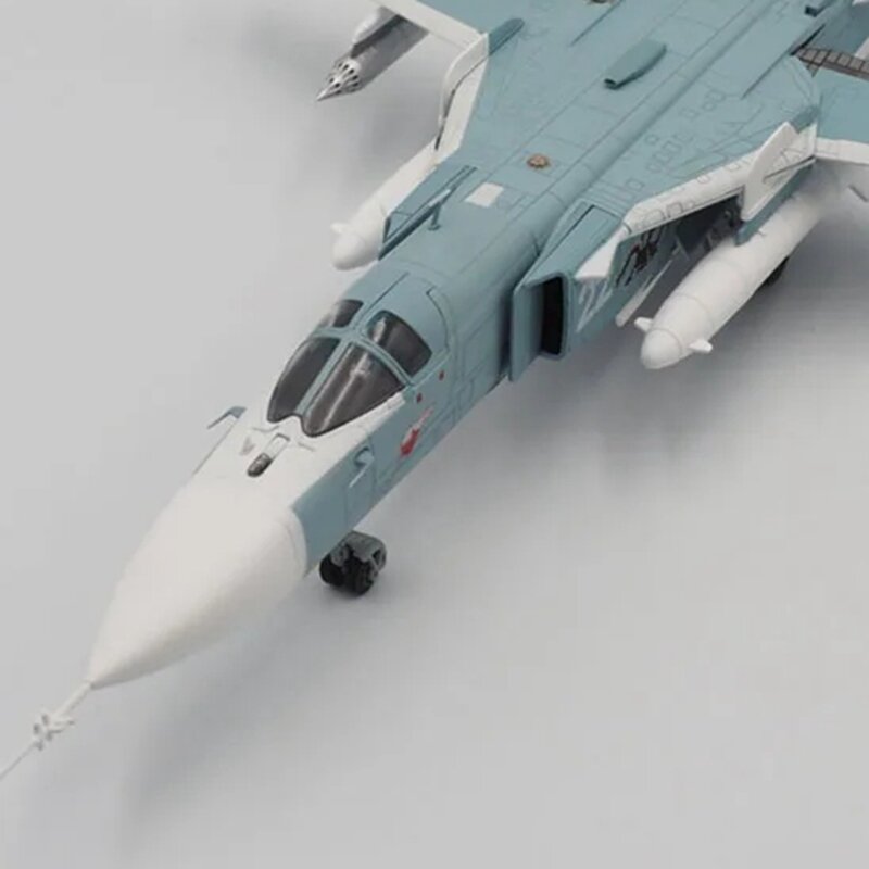 Air force su-24-保証付きのおもちゃ,合金とプラスチック製,シミュレーションモデル,装飾玩具,ギフトコレクション,1:72スケール