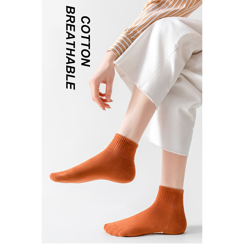 LKWDer 2 paia di calzini da donna in cotone di alta qualità moda selvaggia sport Comfort tendenza traspirante Harajuku calzini corti alla caviglia in tinta unita