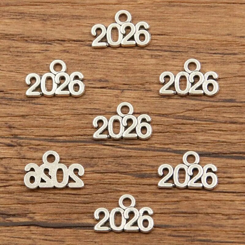 10 buah/set Kit buatan tangan 2024 2025 Tahun liontin huruf paduan DIY Aksesori Tahun liontin papan nama perhiasan membuat tahun liontin