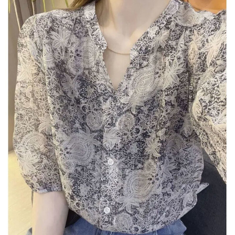 Vintage Printed V-Neck Short Sleeve Floral Shirts Women's Clothing 2024 Summer New Loose All-match Tops Office Lady Blouses