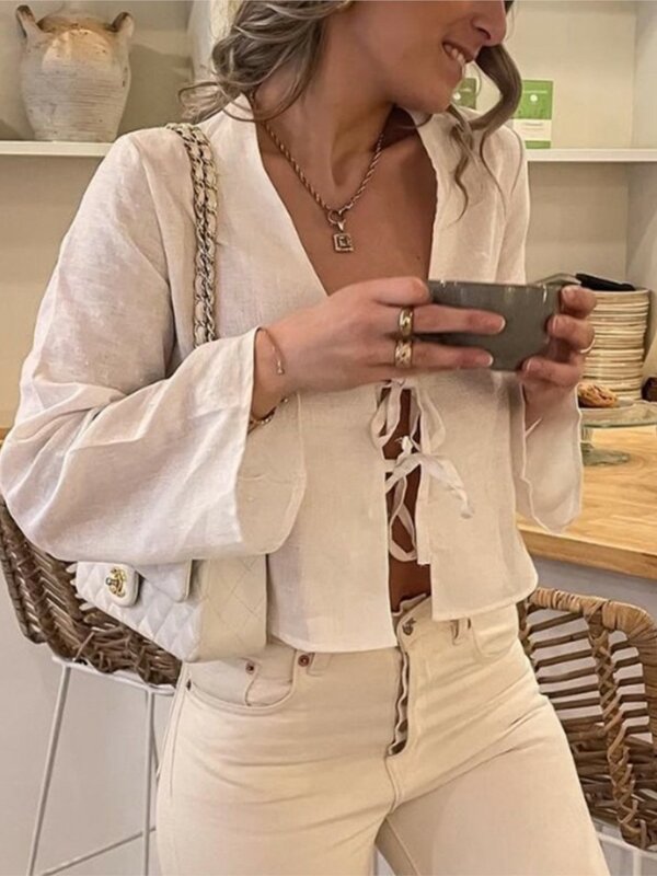 Blusa blanca Simple con cordones para mujer, blusa fina informal de manga larga con cuello en V que combina con todo, camisas elegantes a la moda para verano, 2024