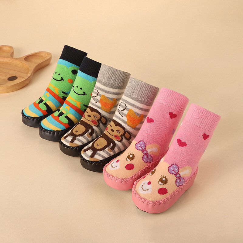 Calzini da pavimento per animali da cartone animato carino per bambini con suola antiscivolo in gomma scarpe calde in cotone per calzini da pantofola per bambini e bambine