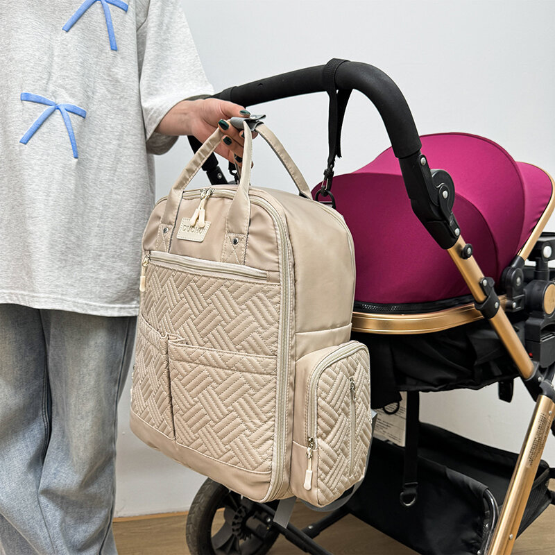 حقيبة أمومة خفيفة الوزن مقاومة للماء لأمهات الأطفال ، سعة كبيرة ، منظم منفذ لعربة الأطفال ، حقائب الحفاضات ، حقيبة ظهر ، الأم