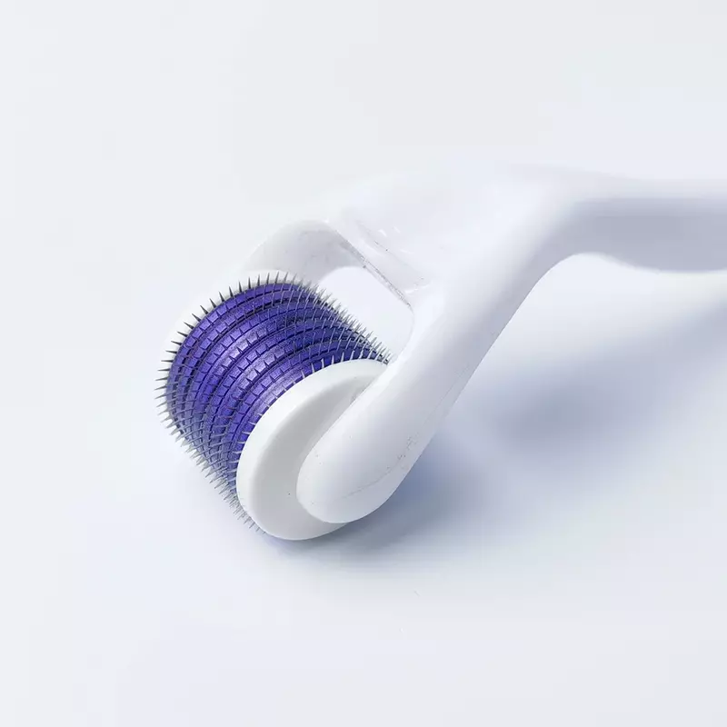 Titânio Dermoroller Microneedling Roller para rosto, Microneedling puro, comprimento de agulhas, azul e branco, 0.3mm
