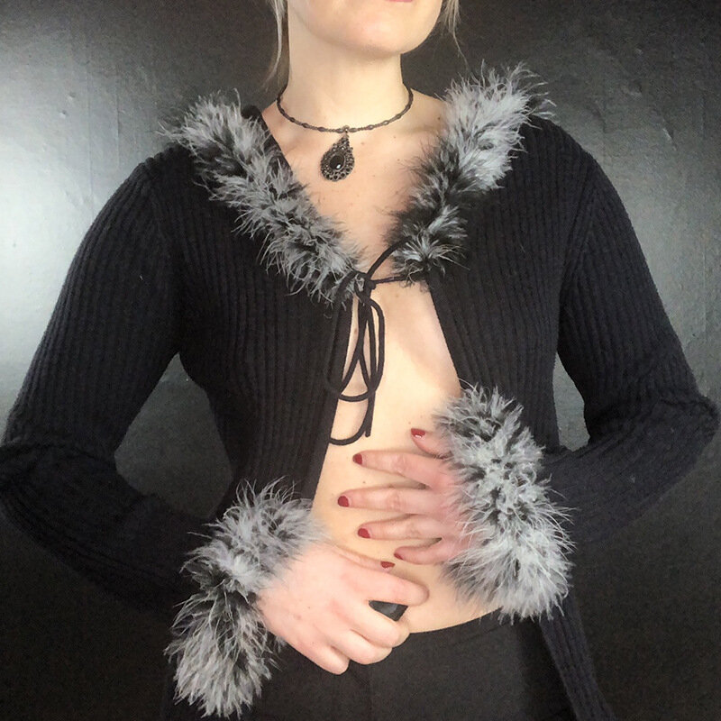 Giacca con collo di pelliccia con cappuccio moda autunno/inverno black pit strip cardigan sexy giacca casual con temperamento lavorato a maglia con lacci