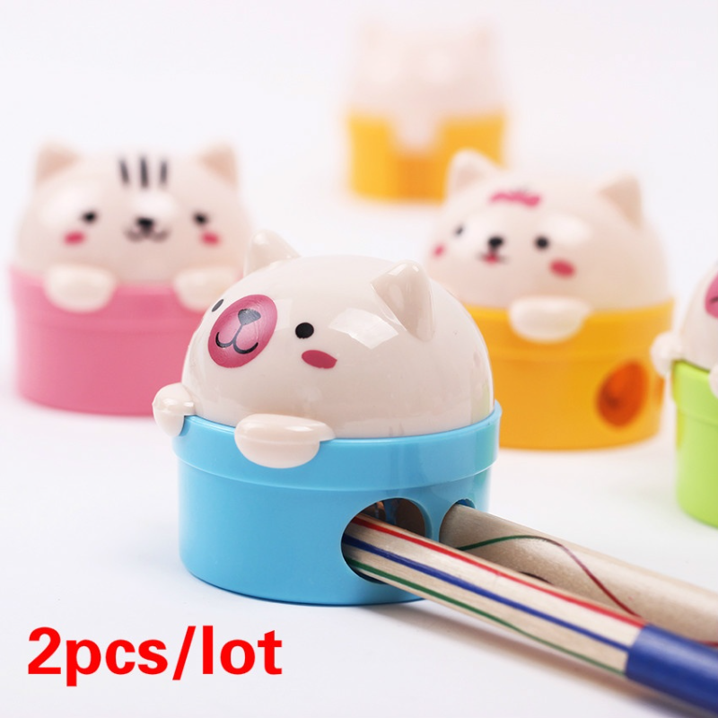 2 Pcs Double Holes Plastic Pencil Sharpener Cartoon Cat and Bear for Student School Stationery Kawaii Supplies Color Random
