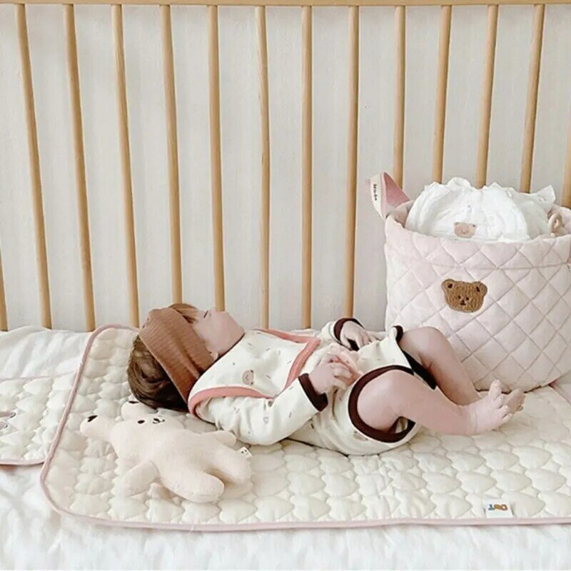 Kit bantalan pengganti bayi dapat dilipat, item bayi tahan air untuk alas tidur bayi alas ganti popok