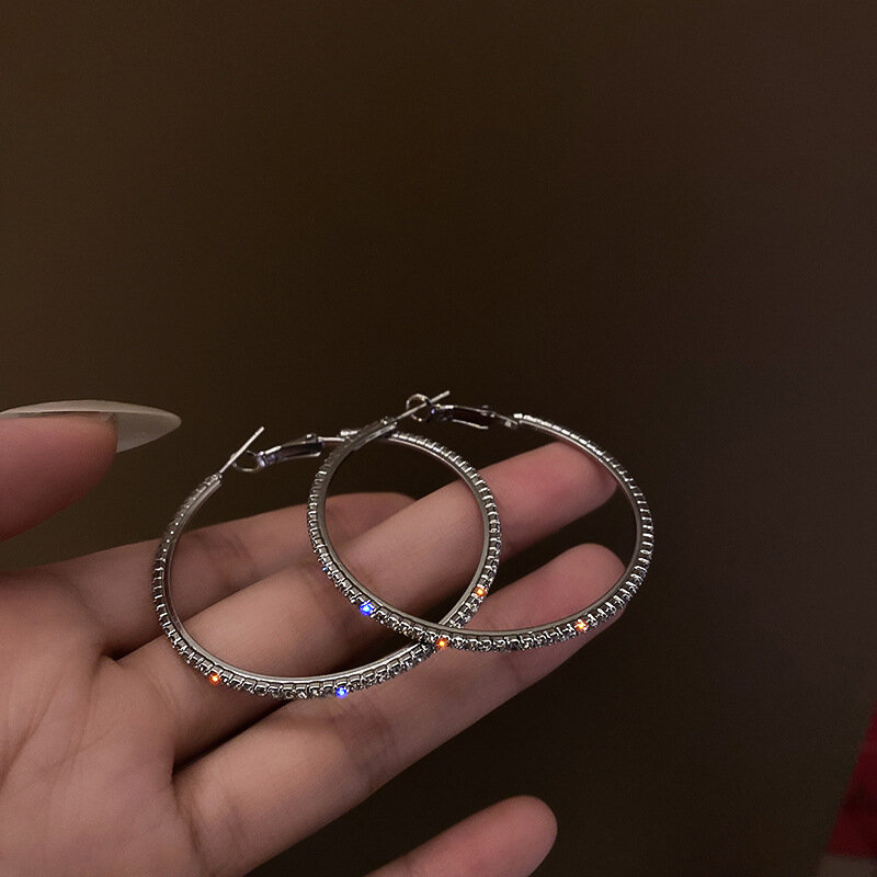 Anting lingkaran kristal bulat besar untuk wanita, anting lingkaran berlian imitasi geometris 2022 hadiah perhiasan