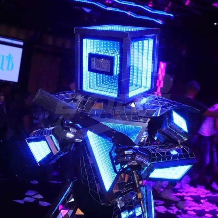 Kostum tampilan Robot cermin LED pertunjukan pesta memakai setelan baju besi warna-warni pakaian pertunjukan klub helm Bar disko