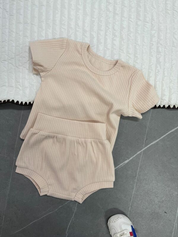 2024 Zomer Nieuwe Baby Huiskleding Set Baby Jongen Meisje Hart Puntje Print Korte Mouw 2 Stuks Peuter Ademende Shorts Outfits