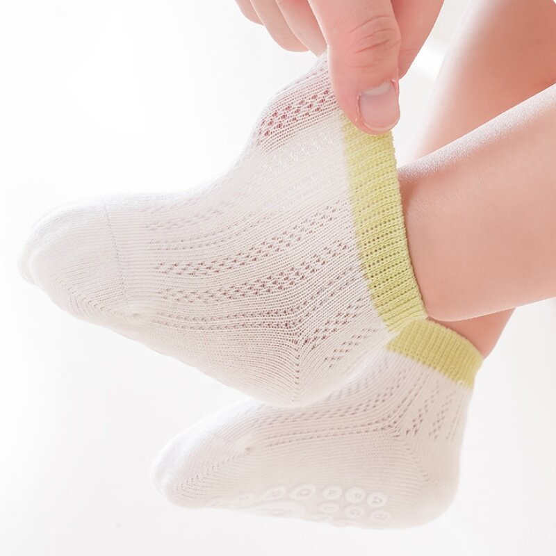 Calcetines de malla antideslizantes para bebé de 0 a 3 años, calcetín con estampado de Color puro, cómodo, seguro y diario, Verano