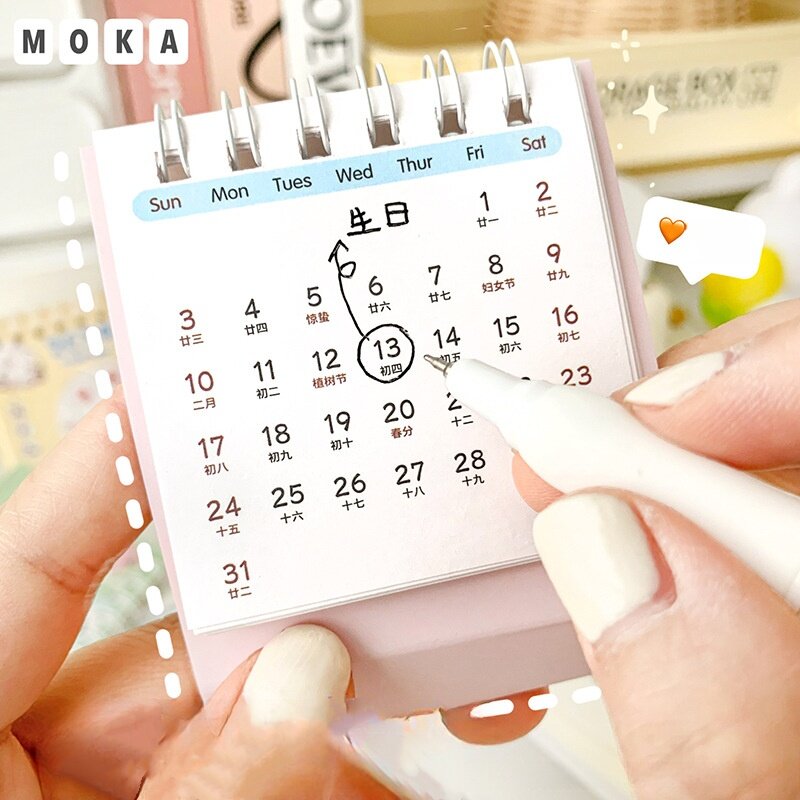 Desk Calendar Check-In Desktop Ornaments, bonito Mini Cartoon Calendar, Material de escritório, presente do estudante, Novo, 2024