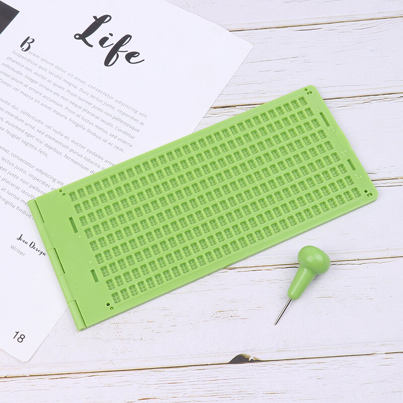 Pizarra de escritura Braille con lápiz óptico portátil, herramienta de aprendizaje de plástico, verde, cuidado de la visión, 9 líneas, 30 celdas, 1 Juego