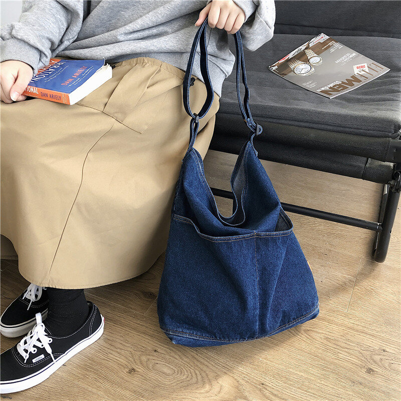 2024 Hong Kong fashion denim cross-body bag female Korean version of ins lazy wind shoulder bag student backpack tide