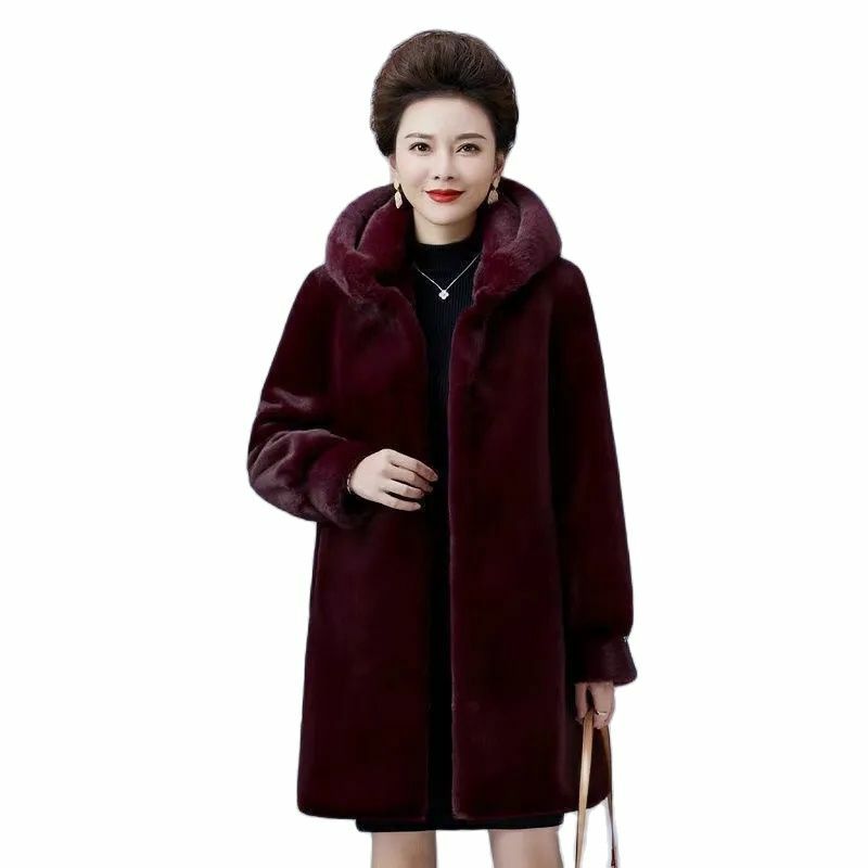 Новые пальто Lmported для женщин среднего и пожилого возраста, длинная модная имитация бархата