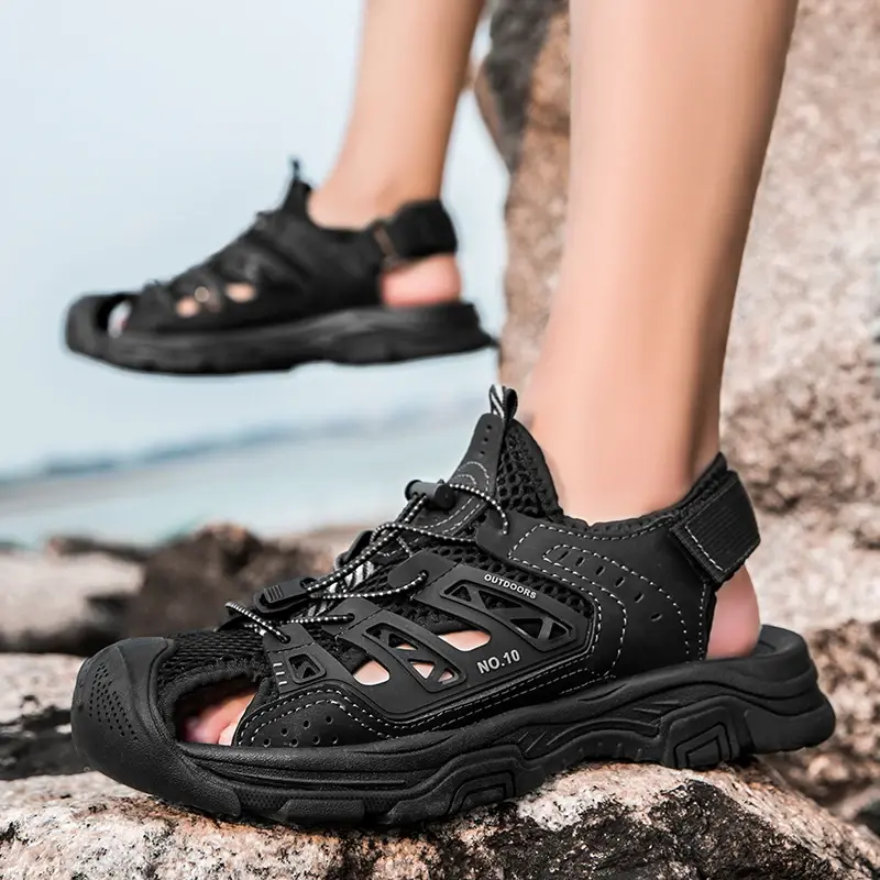 Sandálias romanas ao ar livre para homens, tênis casual antiderrapante, confortável sandália de praia de viagem, sapato respirável tamanho grande, novo, verão