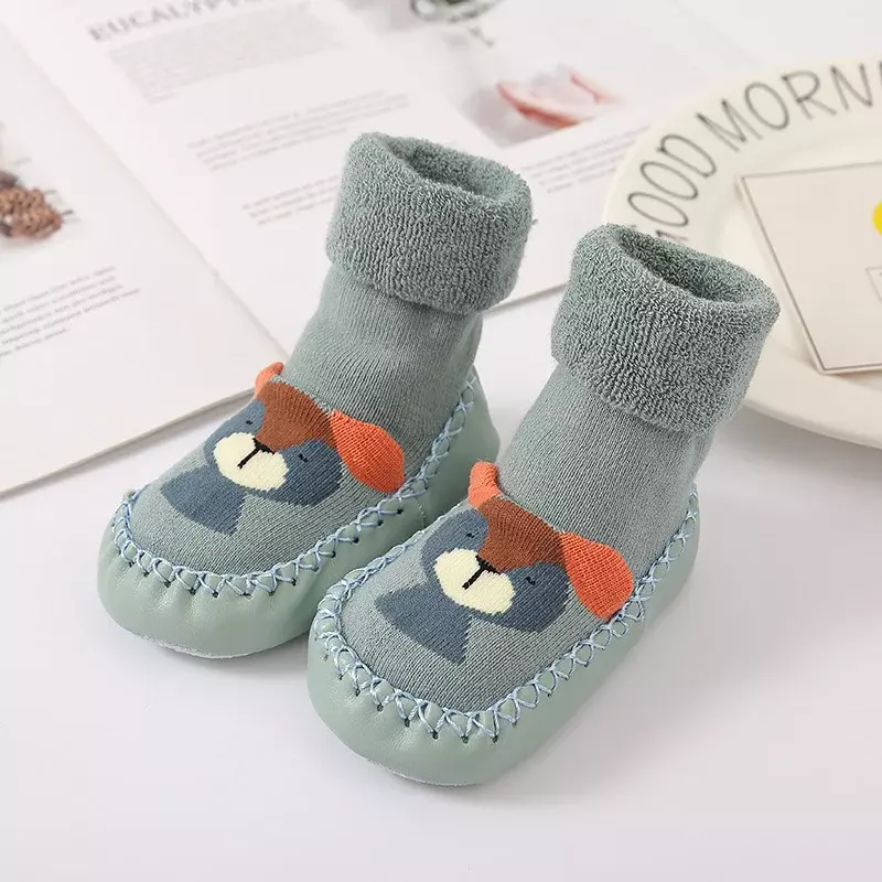 Calcetines con suelas de goma para niños pequeños, zapatillas gruesas de rizo cálido, zapatos de invierno