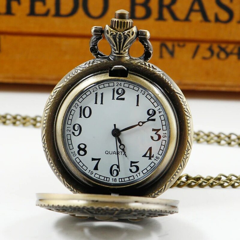 Tradicional Antique Retro Quartz Pocket Watch Unisex Vintage Necklace Presentes Originais Relógio Fob
