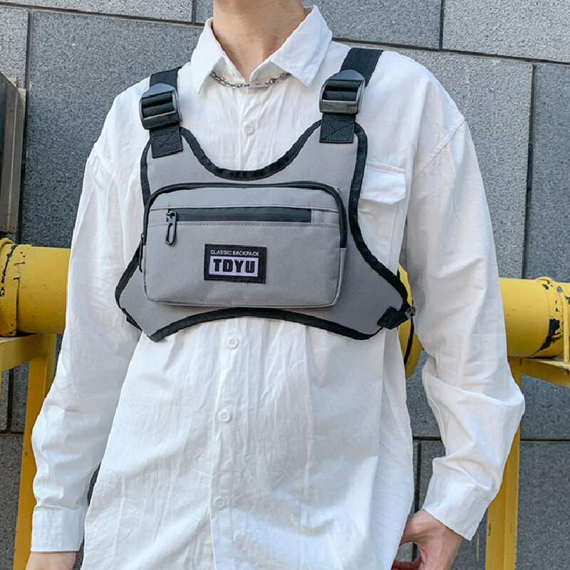 ไนลอนคุณภาพสูง Unisex Rig กระเป๋าผู้ชายแฟชั่นของกระเป๋าคาดอกแพ็ค Hip Hop Streetwear Multi-Pocket เสื้อเกราะยุทธวิธีกระเป๋าเป้สะพายหลัง