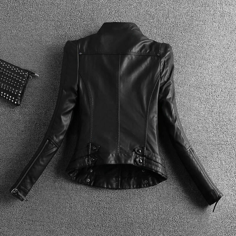 Chaqueta corta ajustada de cuero para mujer, abrigo nieformalny versátil para motocicleta, primavera y otoño, novedad de 2024