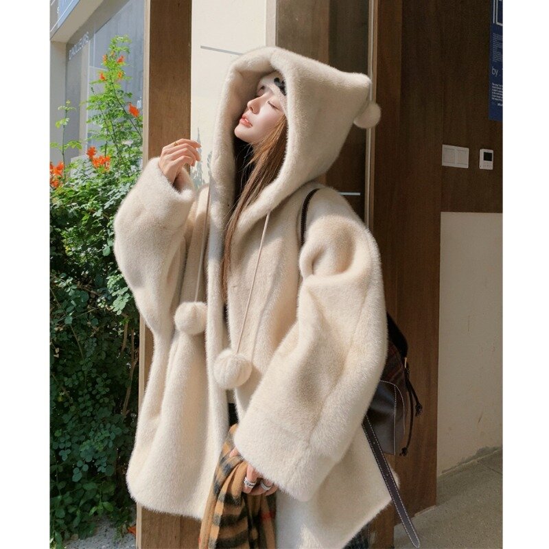 Утолщенное пальто средней длины с капюшоном из искусственного меха норки, новая зимняя корейская мода, свободное и экологически чистое меховое пальто