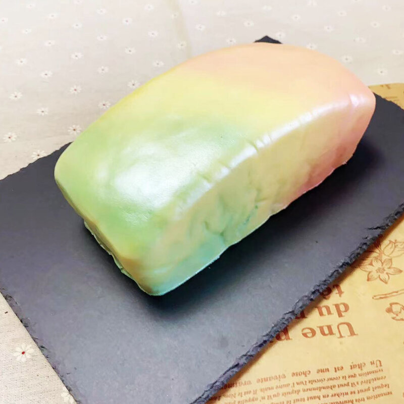 Cutie kreatif Jumbo asli 1 Minite lambat naik Rainbow Inggris susu roti panggang roti manis pesona dengan tas aroma roti