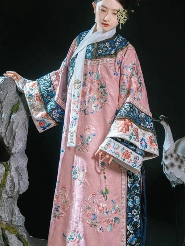 เสื้อผ้าสไตล์ฮั่นสำหรับผู้หญิงเสื้อผ้าจีนใหม่ราชวงศ์ชิงนางสนมพิมพ์ลายแบบคู่เสื้อผ้าจีน cappa pluvialis
