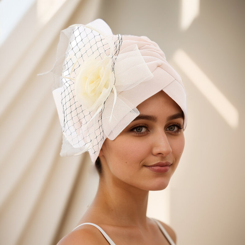 Moda donna piuma fiore turbante berretto testa femminile avvolge festa di nozze copricapo musulmano cappello signora accessori per capelli