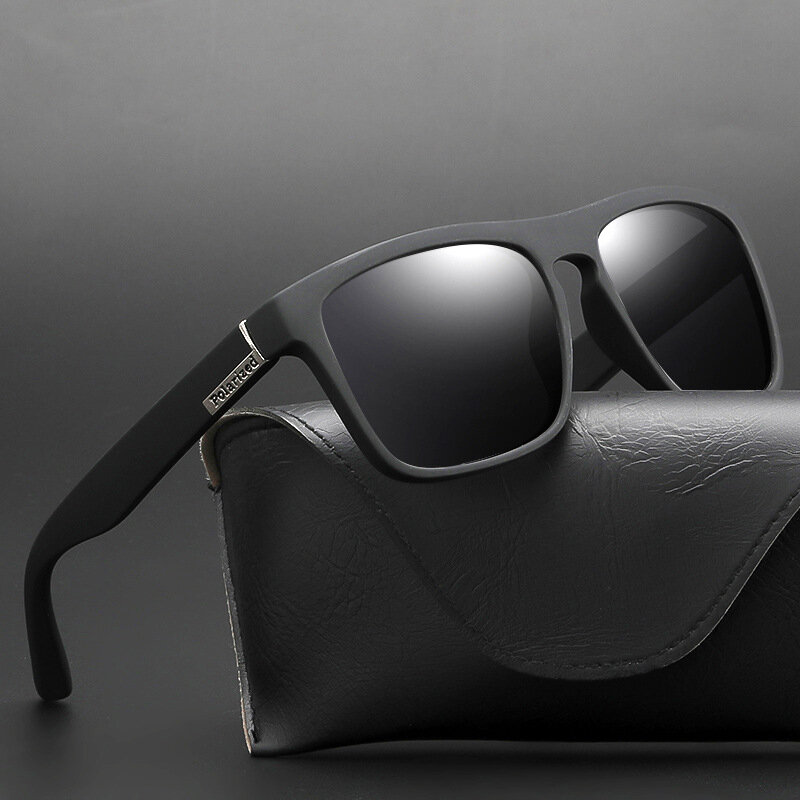 Kacamata hitam terpolarisasi kotak Pria Wanita, kacamata hitam plastik Vintage bergaya olahraga warna hitam UV400