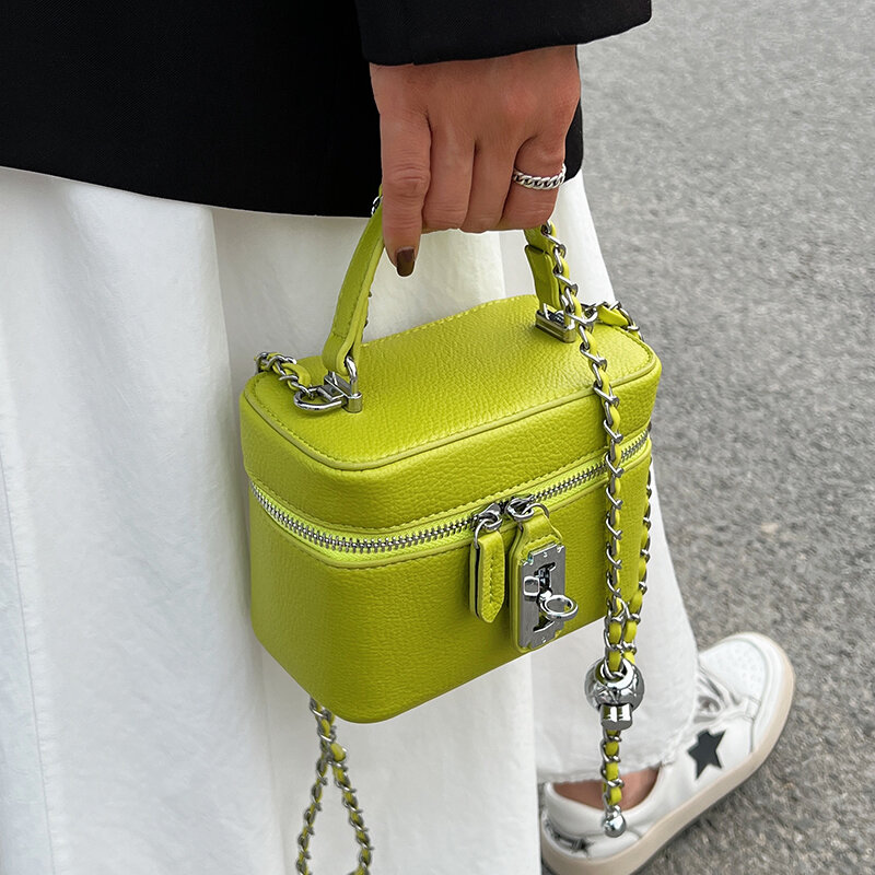 Kobiety kwadratowe torebki 2023 moda lato łańcuchy Crossbody torby tekstury torba na ramię z PU elegancki elegancki Mini pokrowiec na telefon komórkowy