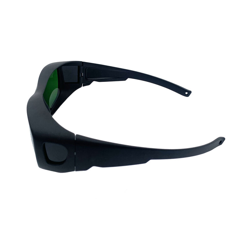 Operatore dello strumento di bellezza per la depilazione 808nm utilizza occhiali protettivi Laser professionali per proteggere gli occhi dai danni Laser