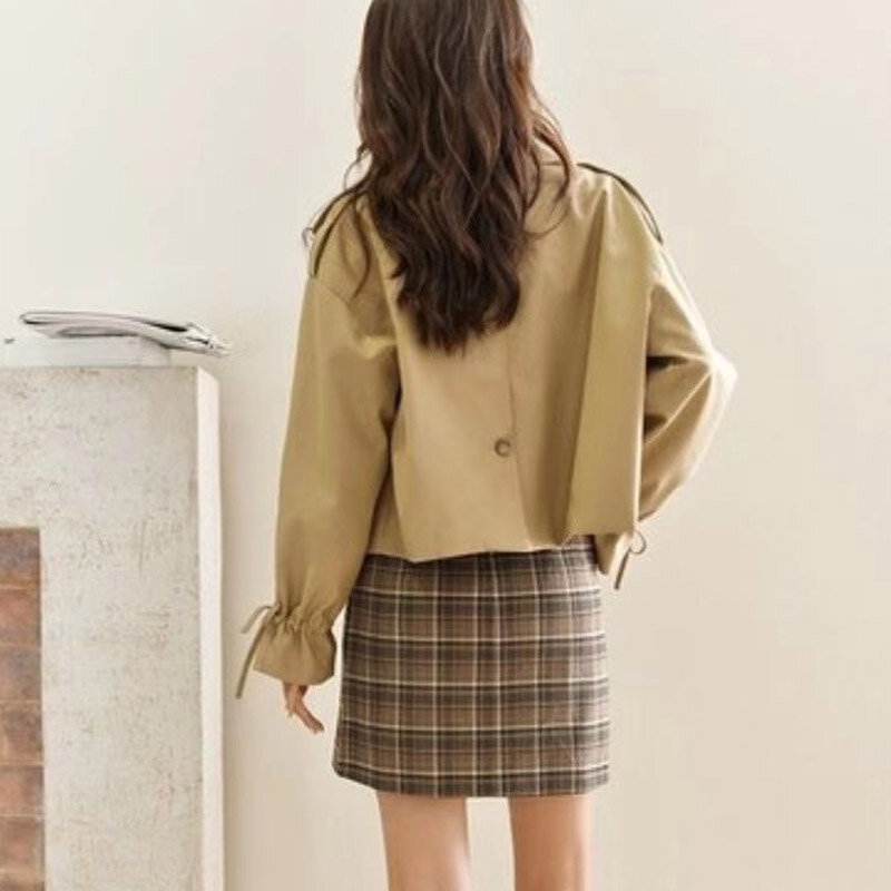 Polo de manga corta para mujer, abrigo pequeño holgado de edición coreana, Top caqui de alta calidad, novedad de primavera y otoño, 2024