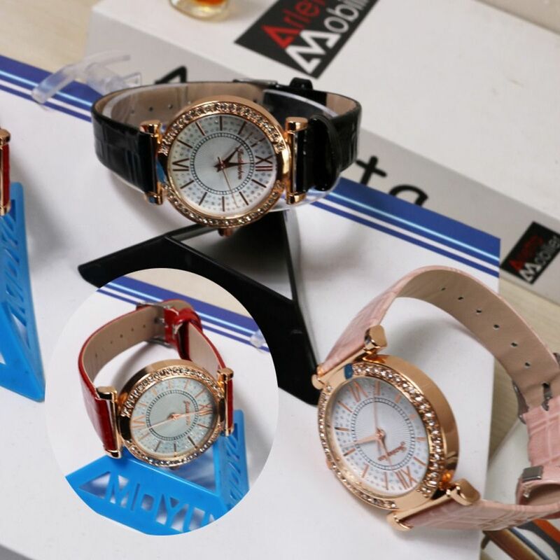 Mulheres Roman Number Dial Quartz relógios de pulso, relógio feminino, glamouroso, relógios de cristal, diamante, moda, vintage, temperamento