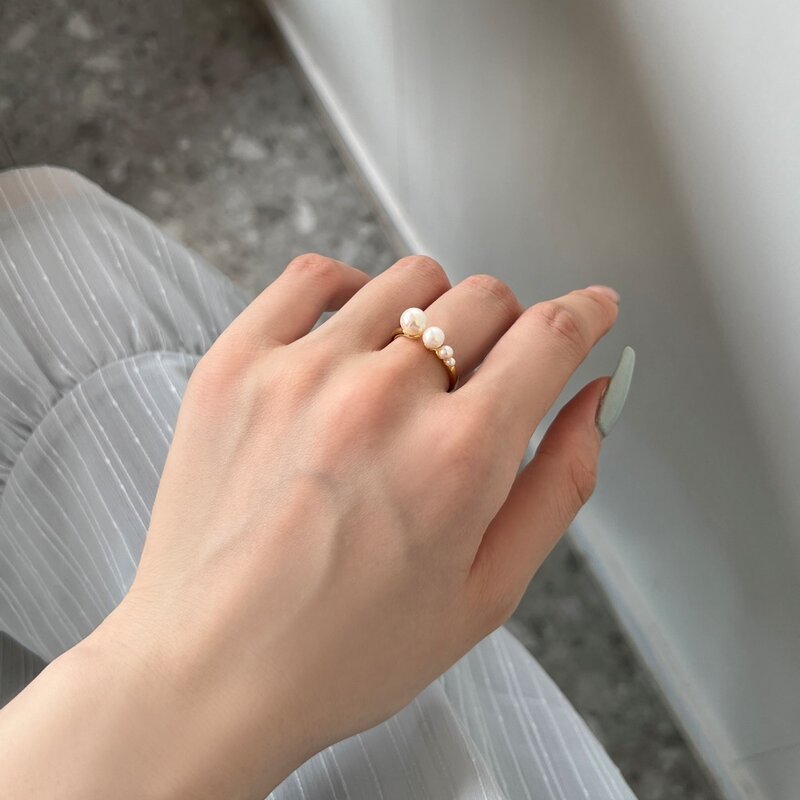 Il nuovo anello in argento Sterling S925 presenta un intarsio di perle semplice e semplice, squisito e Versatile e uno unico e di nicchia