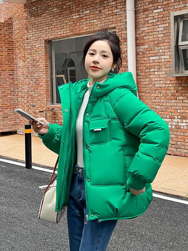 2023แจ็คเก็ตขนเป็ดมีฮู้ดสำหรับผู้หญิง, เสื้อคลุมขนเป็ดผ้าฝ้ายหนาเสื้อโค้ทตัวหลวมสไตล์เกาหลีสำหรับใส่ให้ความอบอุ่น