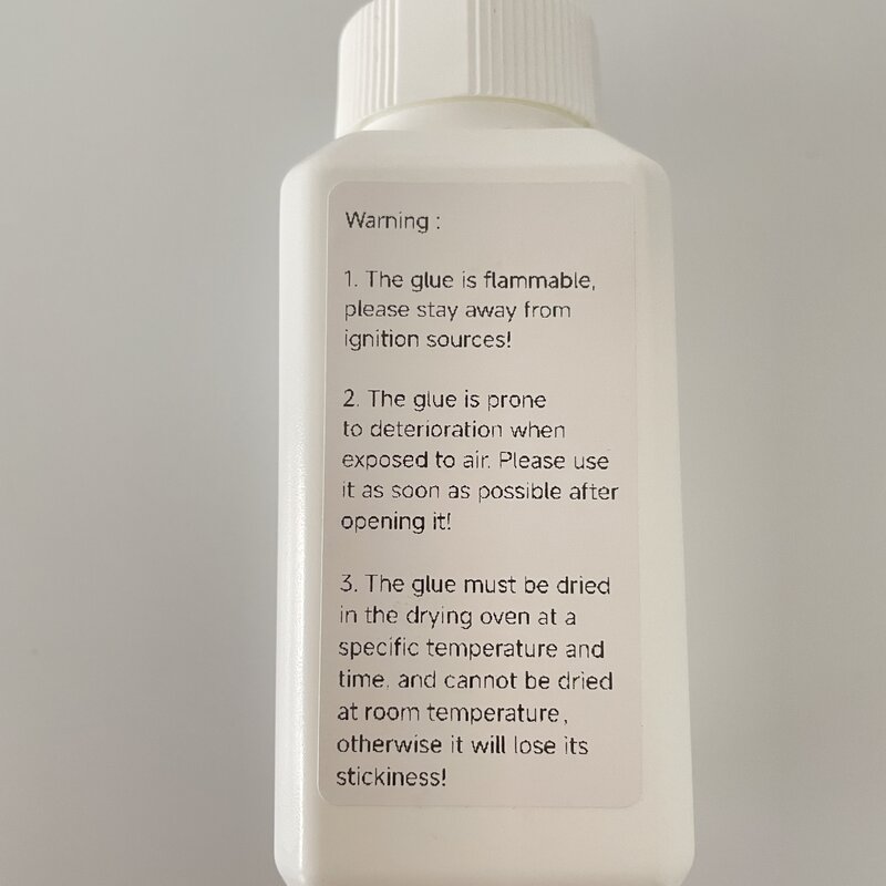 Мини-бутылочка полиуретанового клея для наращивания волос