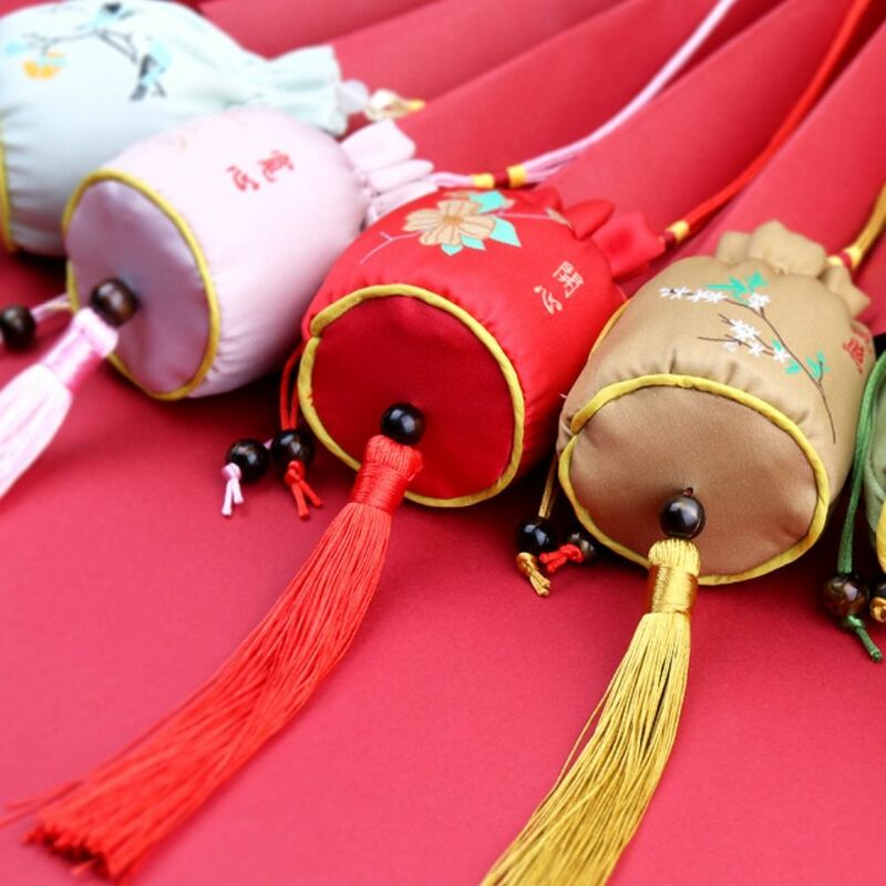 Tas penyimpanan pola bunga antik ornamen mobil Retro dekorasi kamar tidur gaya Tiongkok tas perhiasan Sachet tas bordir