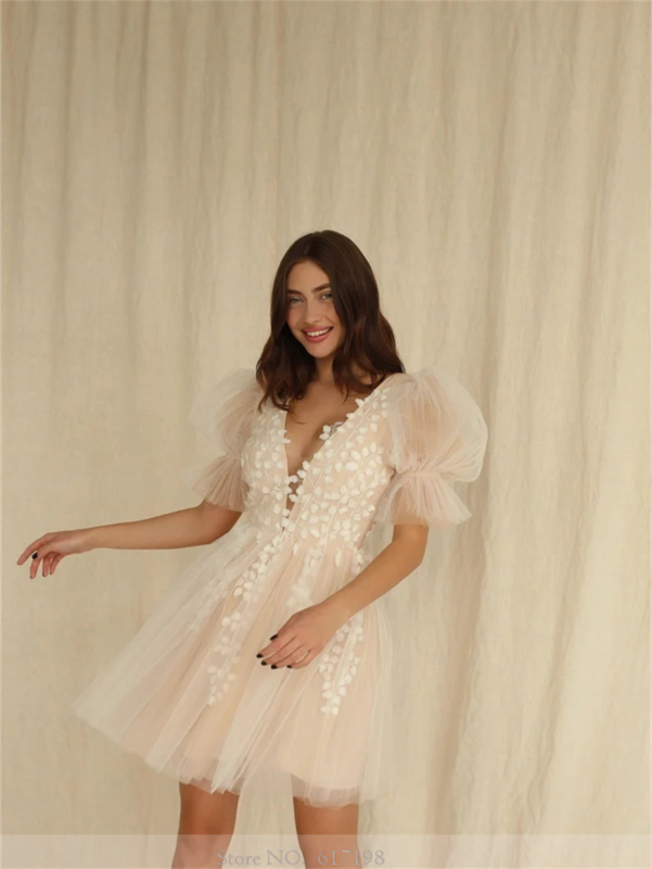 Elegante Applikation Spitze Tüll Kurzarm Brautkleid für Braut kurze Mini A-Linie rücken freie Brautkleider Roben de Soirée