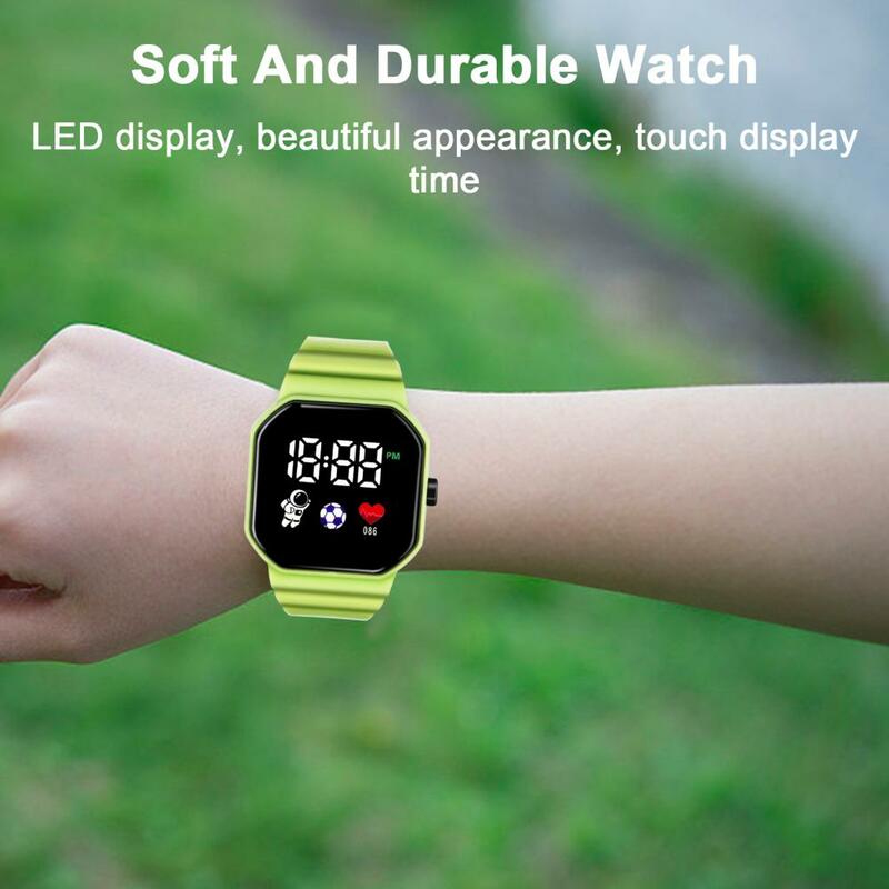 Montre à bracelet en silicone pour enfants, montre à cadran carré, montre d'étudiant LED, haute précision, bracelet en silicone réglable