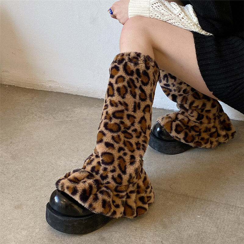 Calentadores de piernas de felpa para mujer, calcetines de terciopelo estilo Harajuku japonés, con volantes, para invierno, JK Lolita